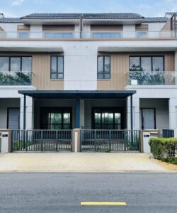 Bán Nhà phố SwanBay 01